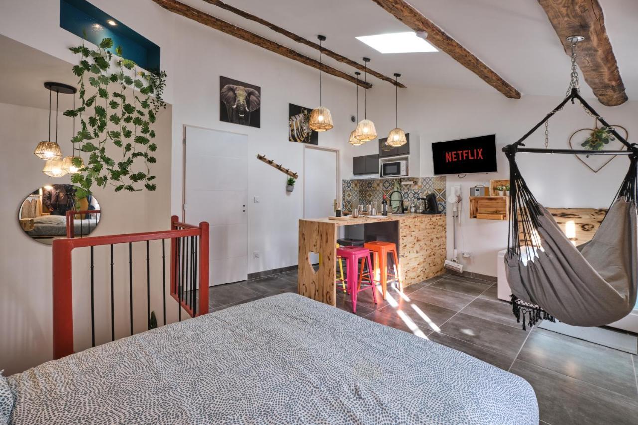 Place Carnot - Studio Tout Equipe Avec Jacuzzi Proche Toutes Commodites Каркассонн Екстер'єр фото