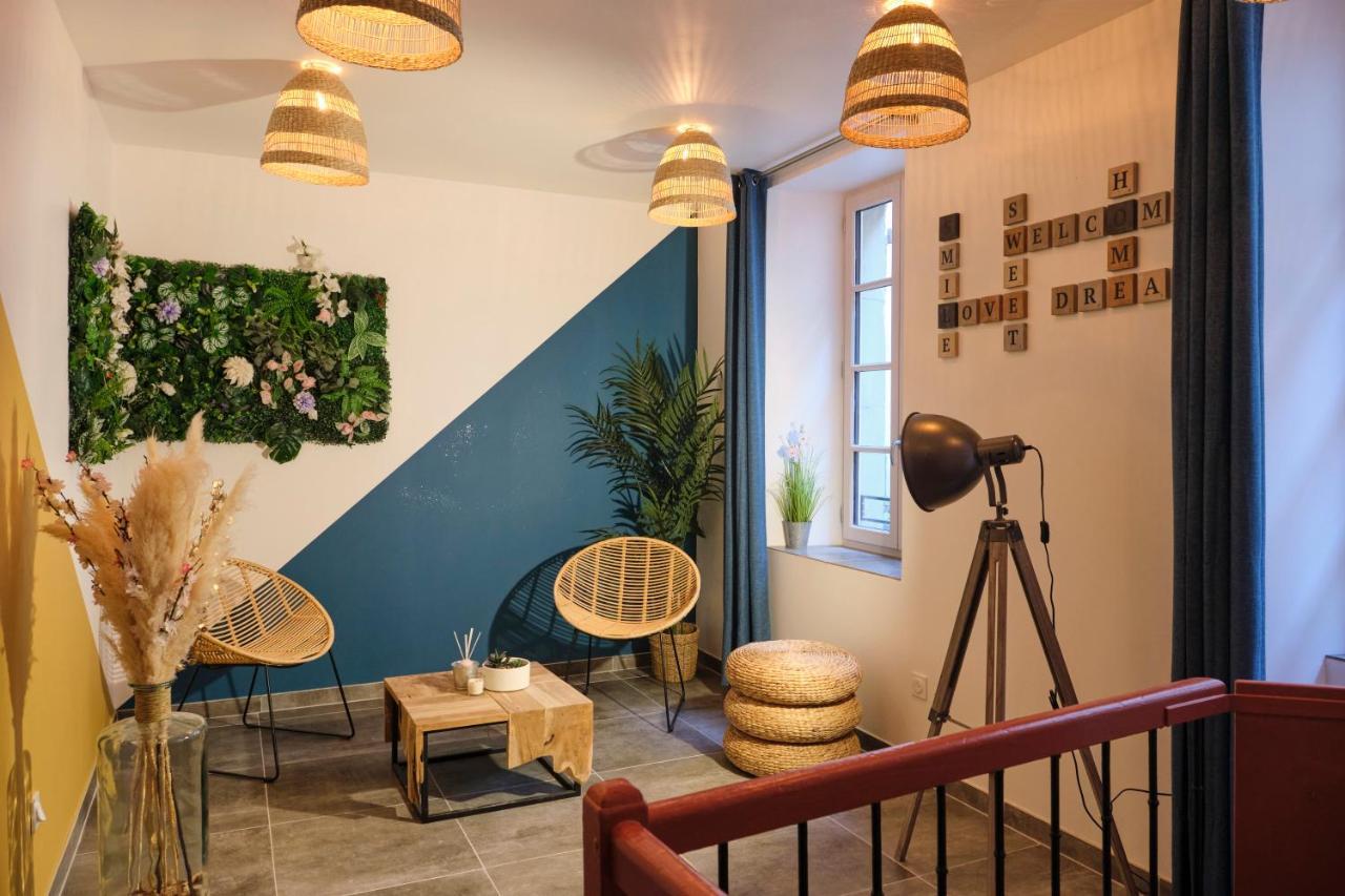 Place Carnot - Studio Tout Equipe Avec Jacuzzi Proche Toutes Commodites Каркассонн Екстер'єр фото